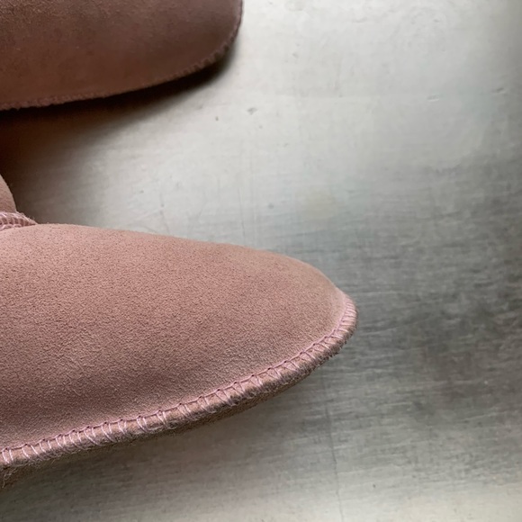 UGG pink suede Erin toddler booties - Picture 8 of 15